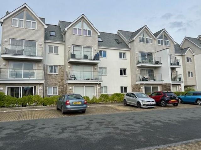 Flat for rent in St. Austell, Cornwall