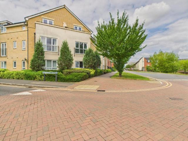 Flat for rent in Hampton Hargate, Peterborough