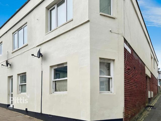 Flat for rent in Ryde, Weeks