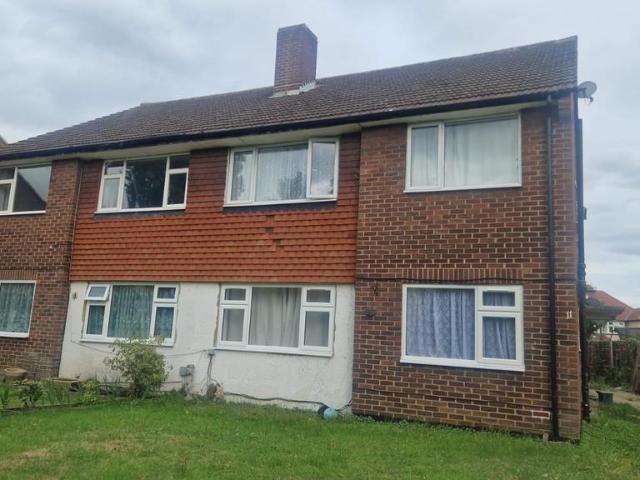 Flat for rent in London Borough of Hounslow, Greater London
