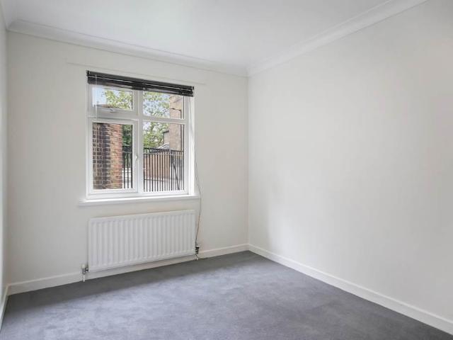 Flat for rent in Walworth, Greater London