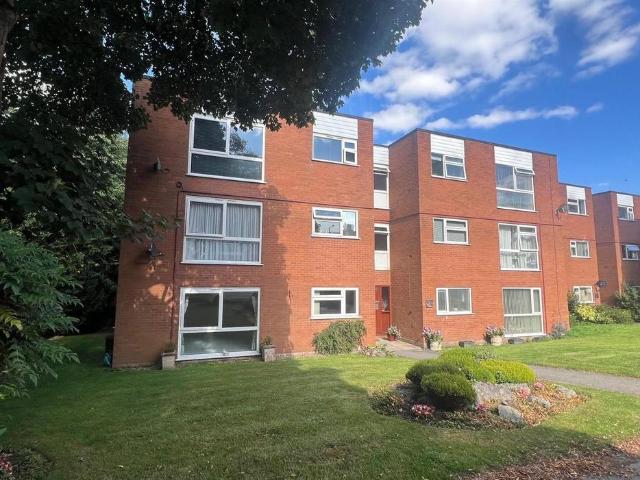Flat for rent in Four Oaks, West Midlands