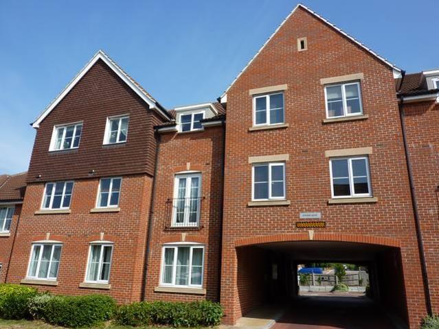 Flat for rent in Parkwood, Gillingham