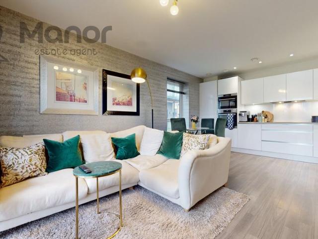 Flat for rent in Harold Wood, Greater London