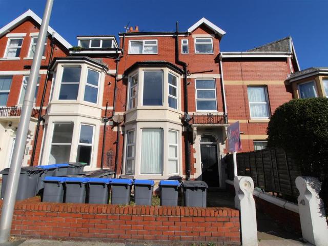 Flat for rent in Blackpool, Revoe