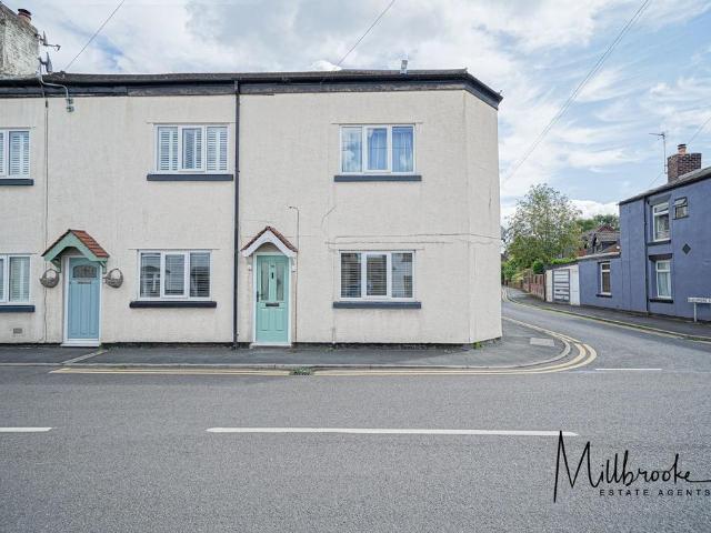 Flat for rent in Higher Green, Wigan