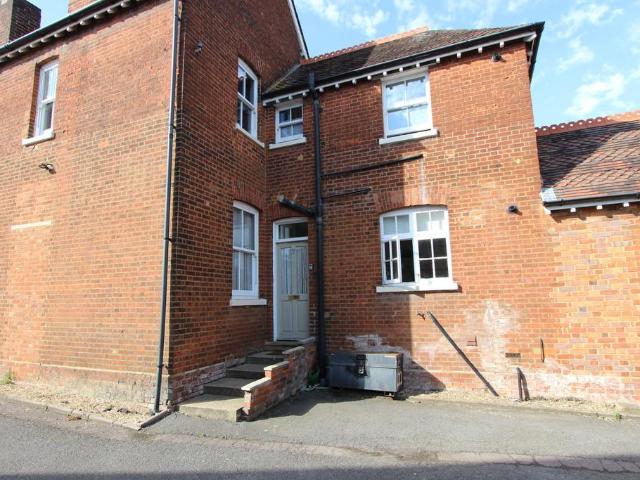 Flat for rent in King's Walden, Hertfordshire