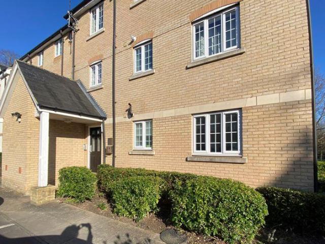 Flat for rent in Littlemore Park, The Slade