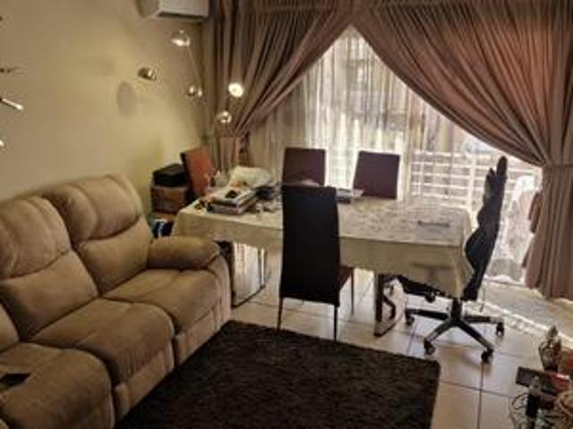 Apartment for sale in Seaview, Kwazulu-natal