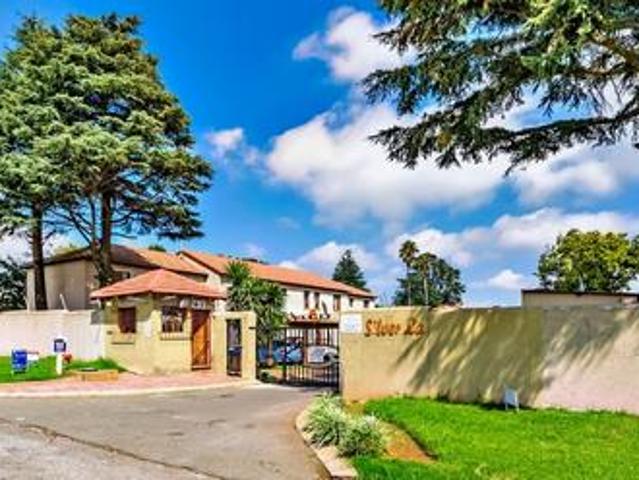 Apartment for sale in Nooitgedacht, Gauteng