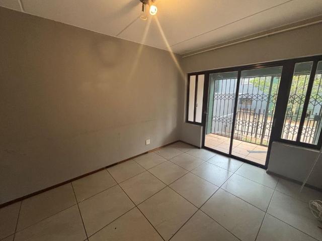 Apartment for rent in Nooitgedacht, Gauteng