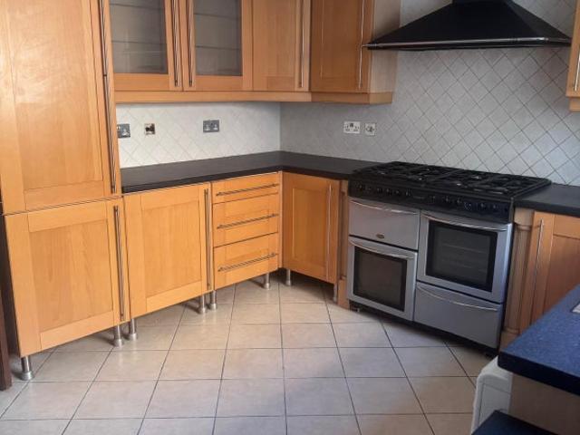 Apartment for rent in Upton Park, Greater London