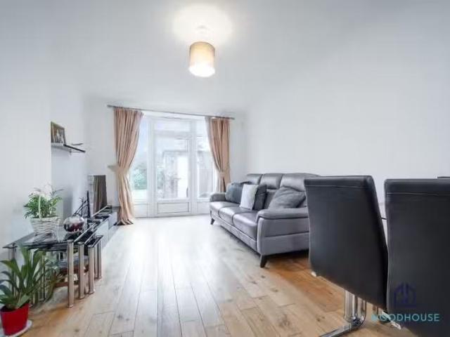 House for rent in Arkley, Greater London