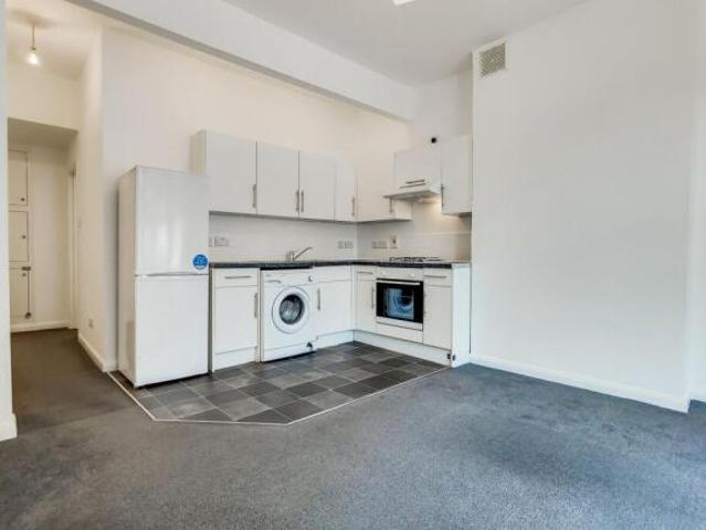 Flat for rent in Cat Hill
