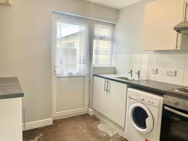 Flat for rent in Pilton, Watergate