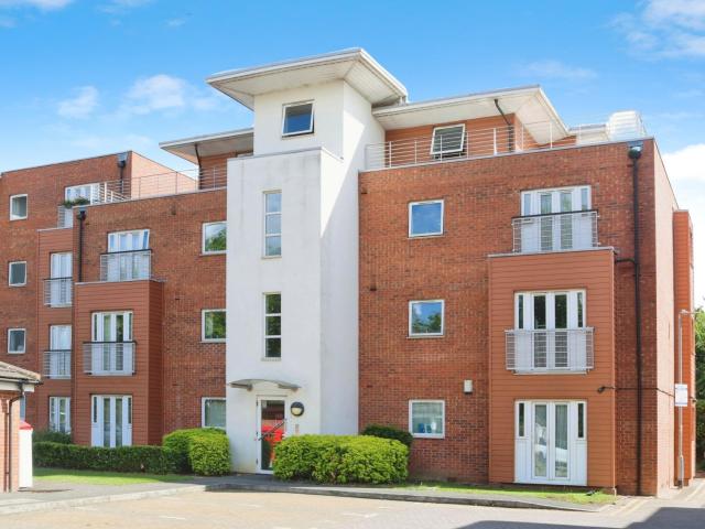 Apartment for rent in Slough