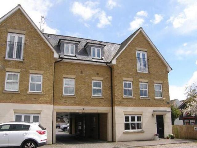 House for rent in Lyons, Greater London