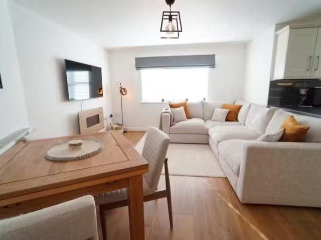 House for rent in Llanferres, Wales
