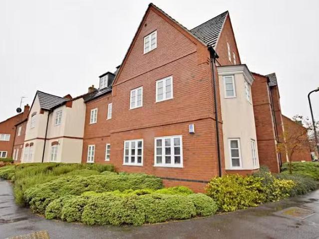 House for rent in Overslade, New Bilton
