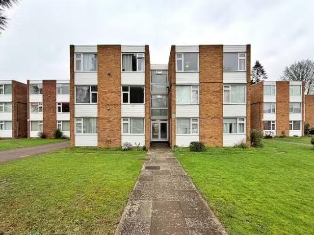 House for rent in Overslade, New Bilton