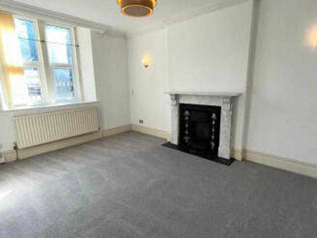 Flat for rent in Pembroke, Wales