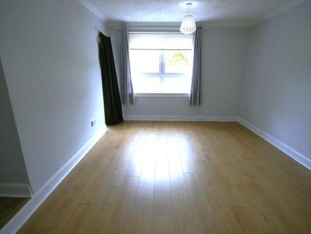 Flat for rent in Pollokshaws, Scotland
