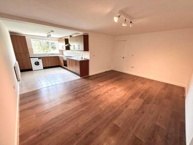Flat for rent in Brackenfield, East Midlands
