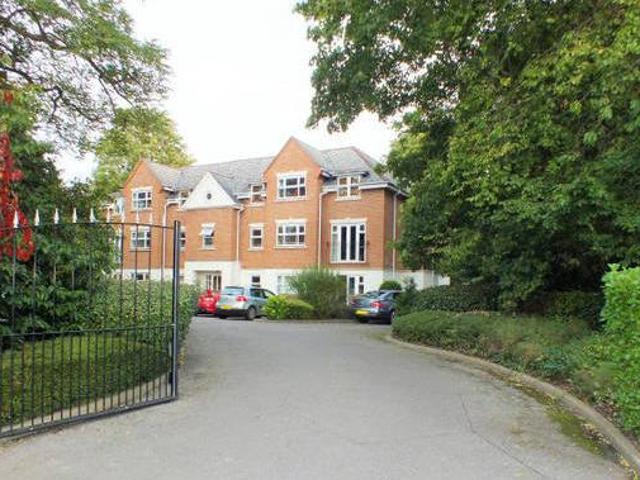 House for rent in Surrey