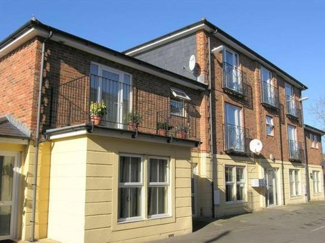 House for rent in Lyons, Greater London