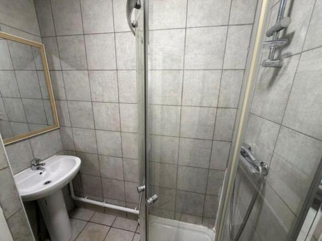Flat for rent in Cat Hill
