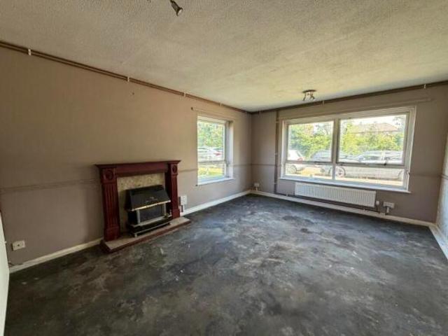 Flat for sale in Key Street, Suffolk