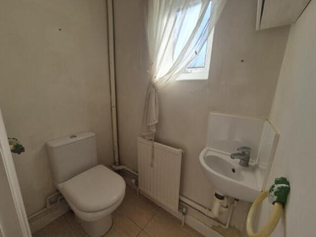 Flat for sale in East Bank, Norfolk
