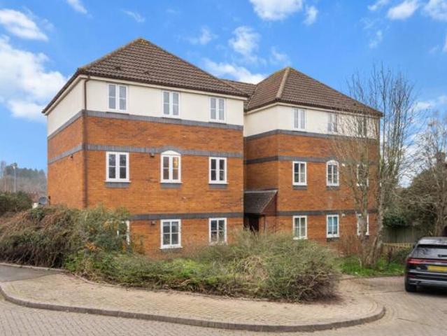 Flat for sale in Warndon, Worcestershire