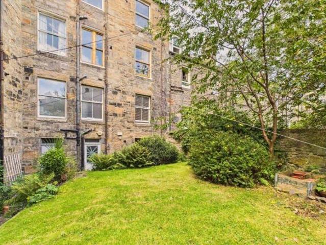 Flat for sale in Leith, Scotland