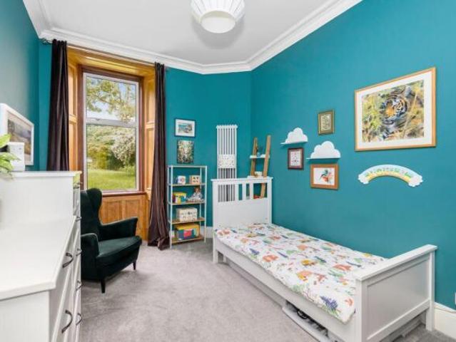 Flat for sale in Marchmont, Scotland