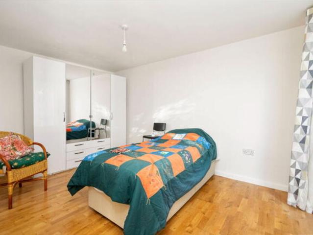 Flat for sale in Arbury, Cambridgeshire