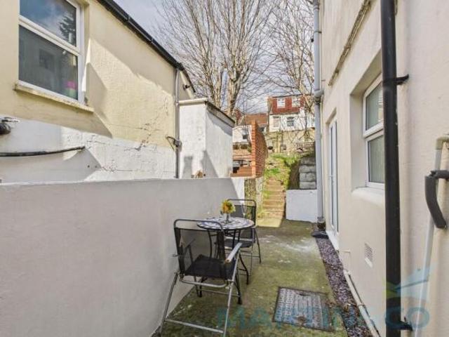 Flat for sale in Brighton & Hove