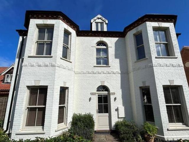 House for sale in Bromsberrow Heath, Gloucestershire