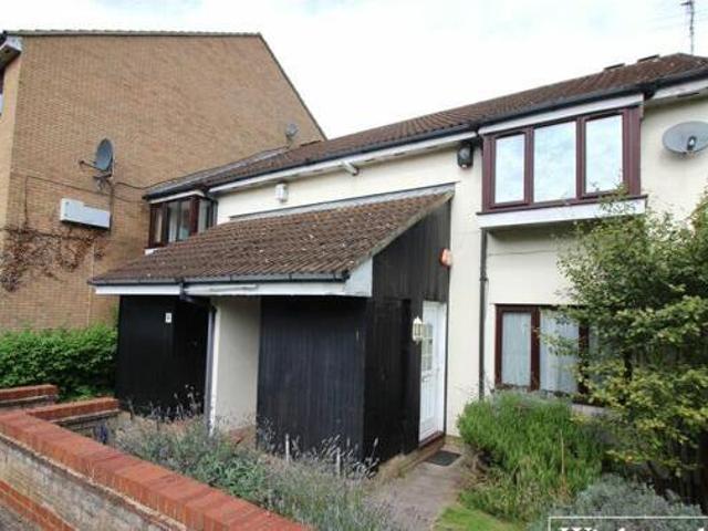 House for sale in Elstree and Borehamwood, Borehamwood