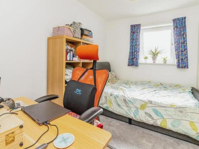 Flat for sale in Bletchley, Buckinghamshire