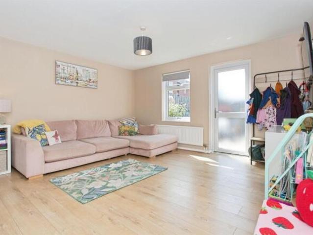 Flat for sale in Chesterton, Arbury