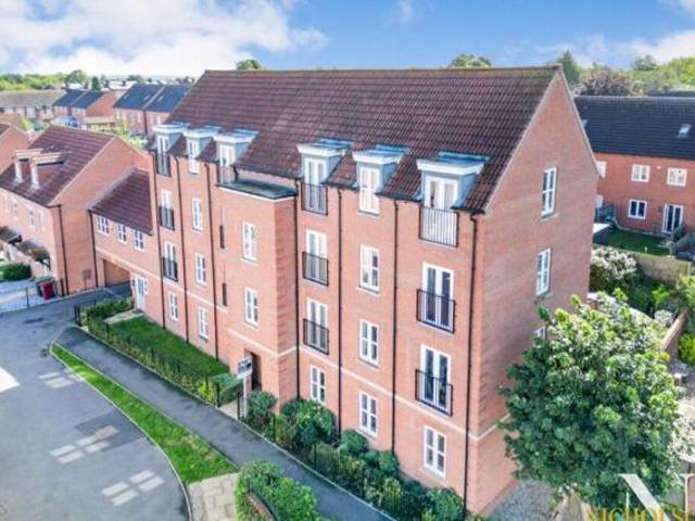 House for sale in Loundsley Green, East Midlands