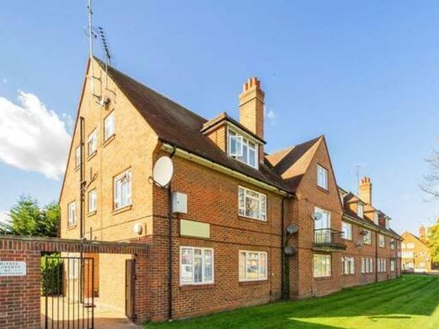 House for rent in Surrey