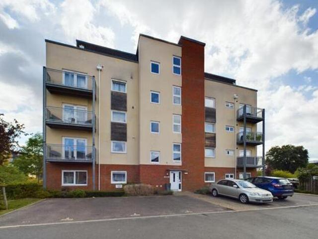 House for sale in Dartford, Kent