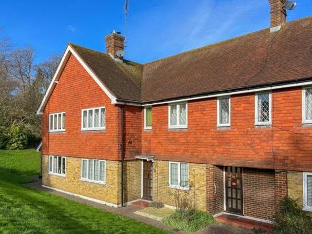 House for sale in Perryfields, West Sussex