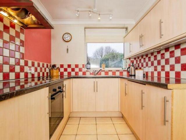 Flat for sale in Red Hill, Worcestershire