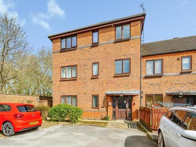 Flat for sale in East Midlands