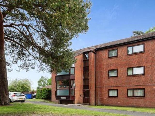 House for sale in Farnborough, Hampshire