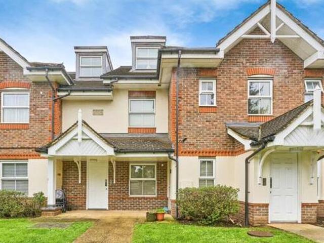 House for sale in London Borough of Hounslow, Greater London