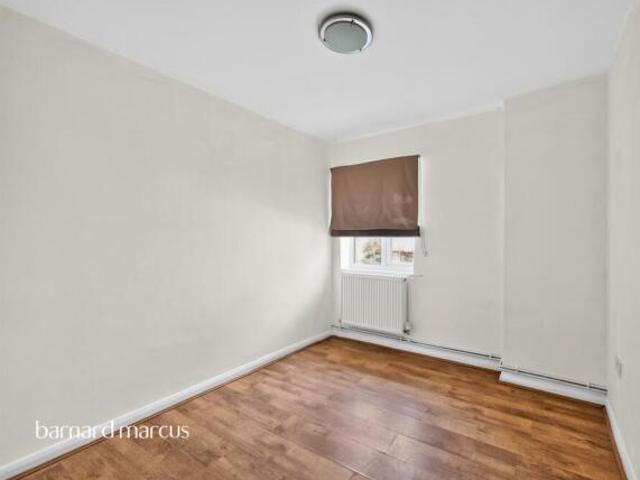 Flat for sale in Greater London
